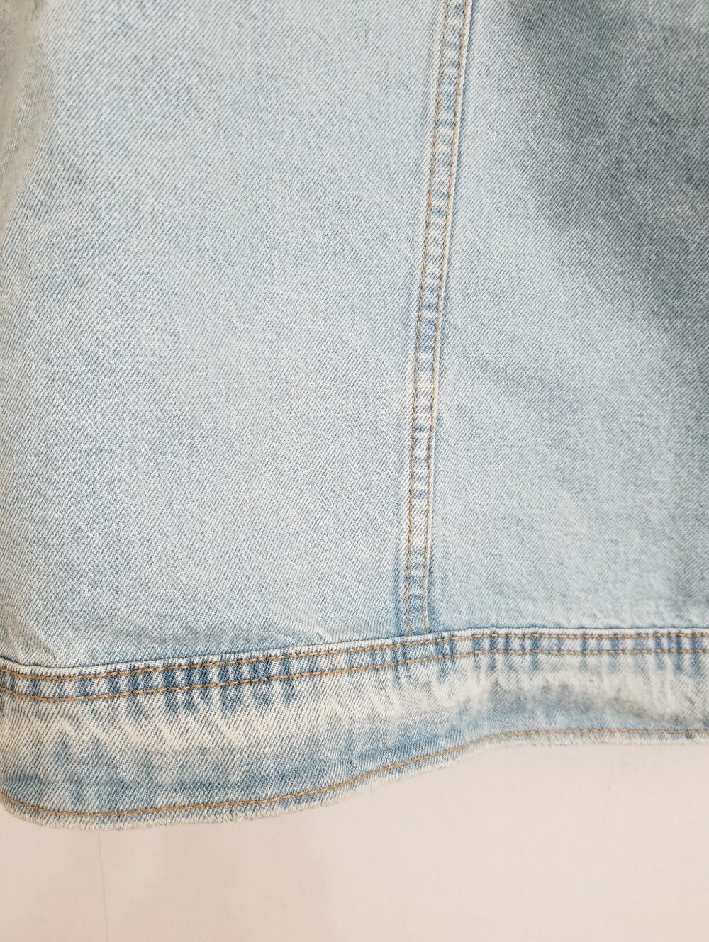 NWT Universal Thread Light Wash Baggy Trucker Denim Jacket Size XL - Picture 6 of 10